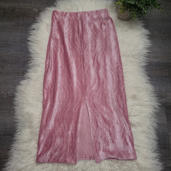 UO Kimmy Velvet High-Rise Pink Midi Skirt size XS - Picture 7 of 13